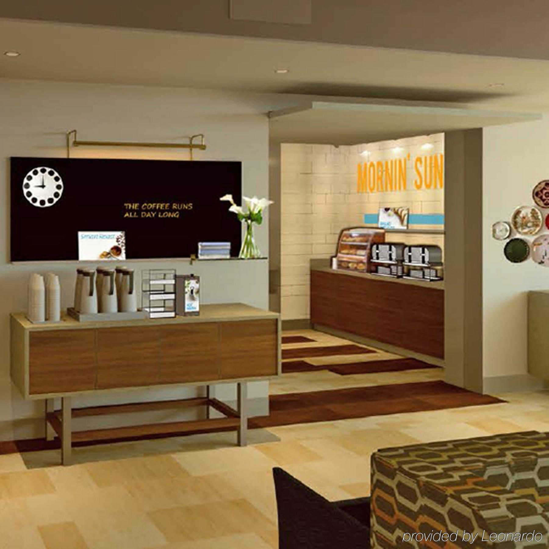 Holiday Inn Express & Suites Ludington By Ihg Exterior photo